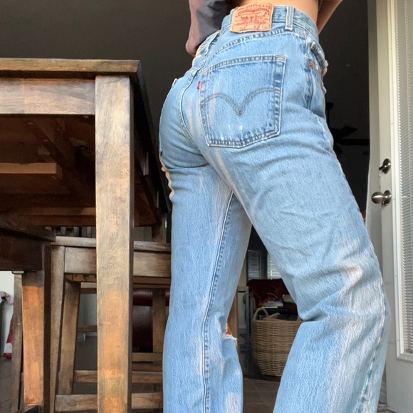 Distressed Vintage Levi’s 501 - Picture 2 of 7